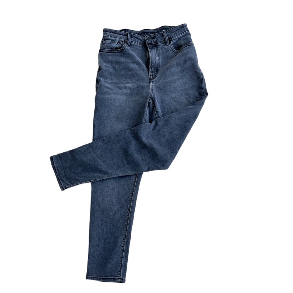 American Eagle stretch straight leg high rise Jean